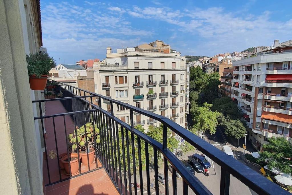 Lovely Appart & Sky View Sagrada Familia Apartment