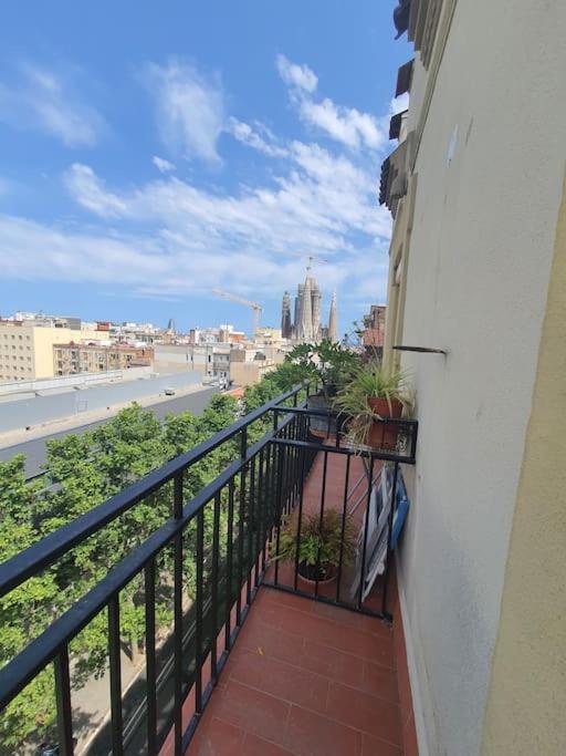 Lovely Appart & Sky View Sagrada Familia Apartment *